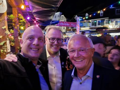 11.09.26: Mit Helmut Muthers und Achim Hallerbach beim Winzerfest in Linz/Rhein